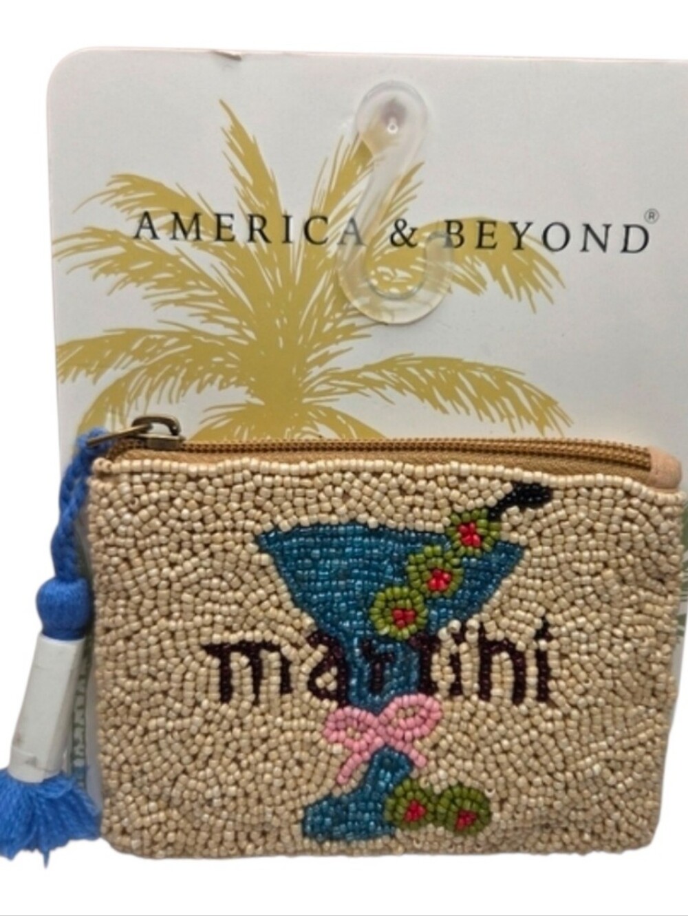💚▪️America & Beyond ▪️Tan Beaded Martini Coin Pouch